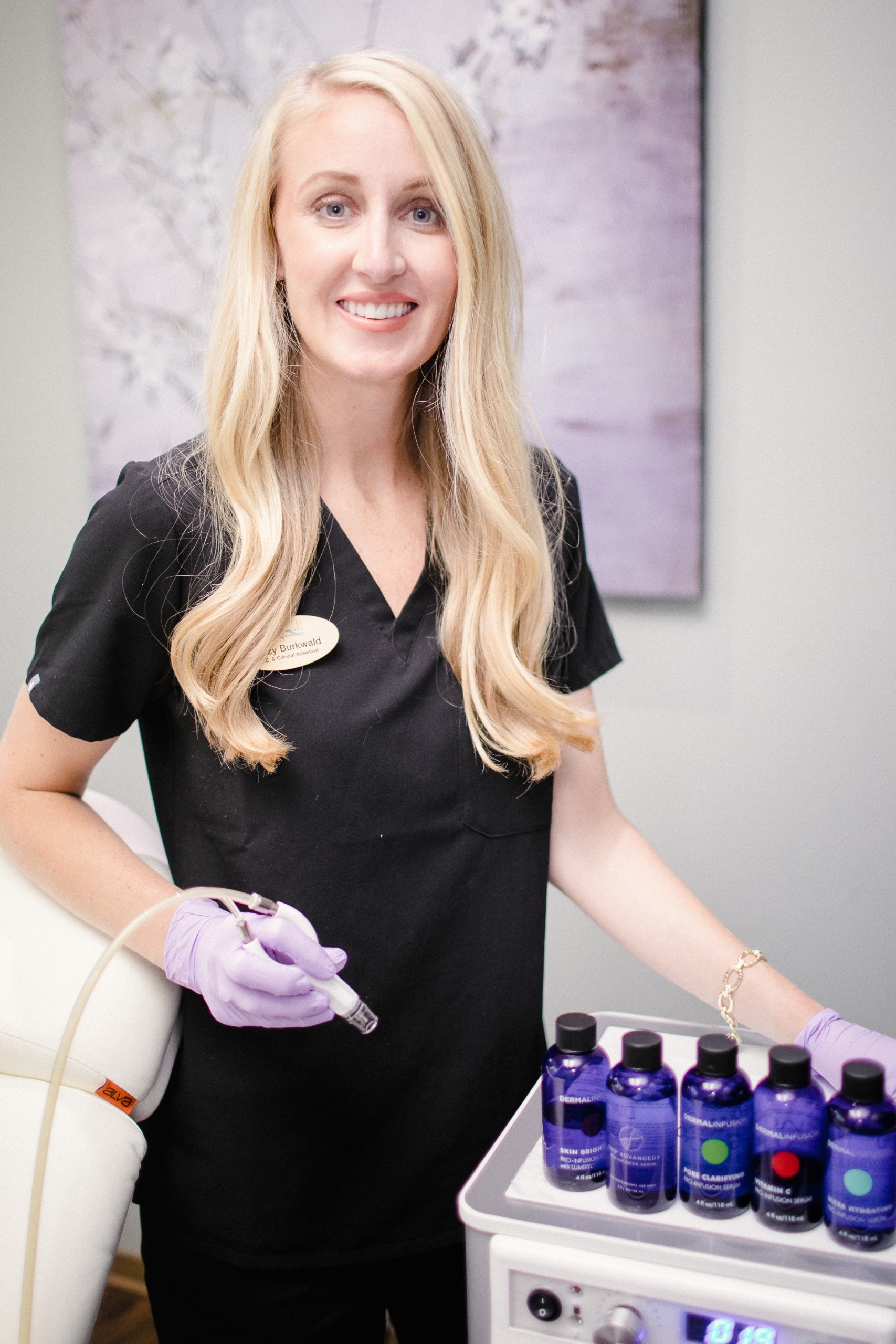 Lizzy Osma<br />
Licensed Aesthetician, Certified Laser Technician